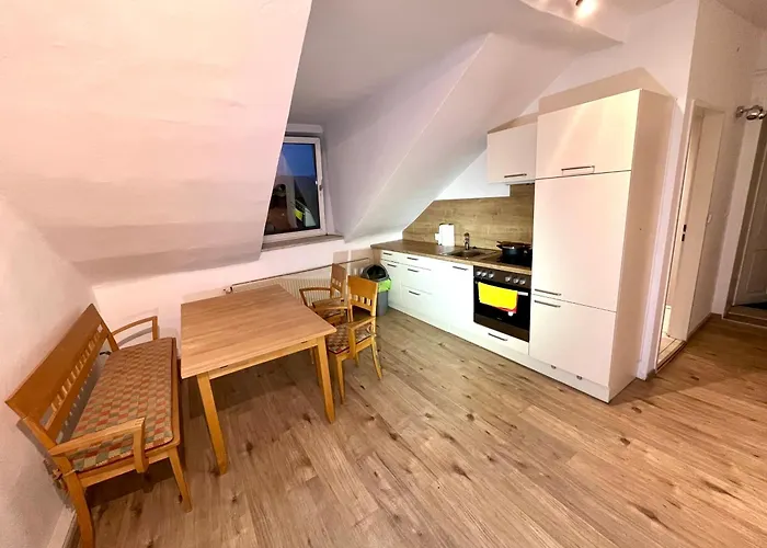 Hochgelegene Geraeumige Monteurwohnung Leoben (Styria)